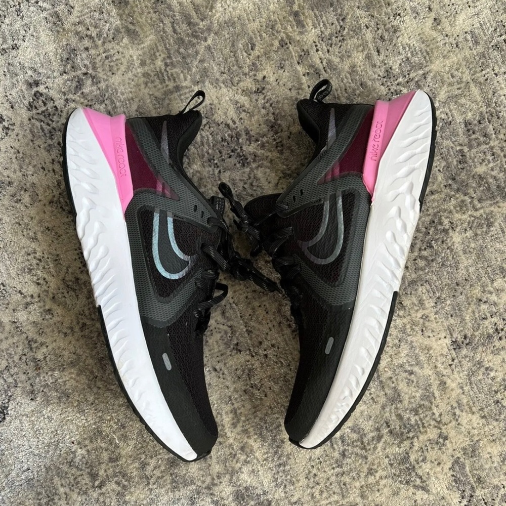 Nike react Womens size 9.5